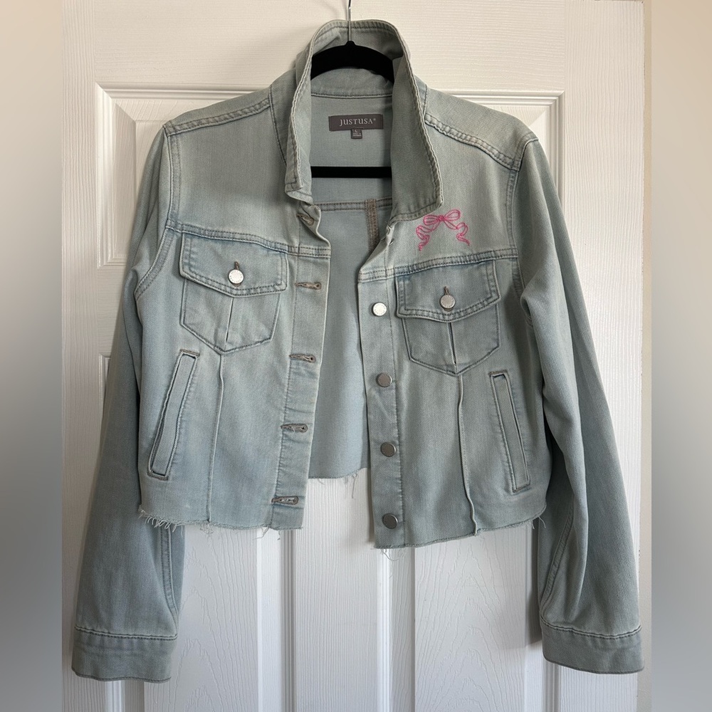 Women's Light Blue Cropped Denim Jacket - L